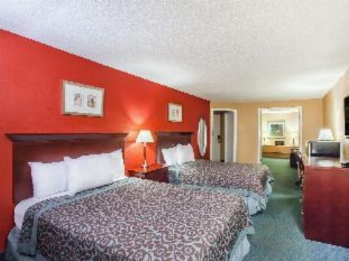 Days Inn by Wyndham San Antonio Alamo/Riverwalk image 17