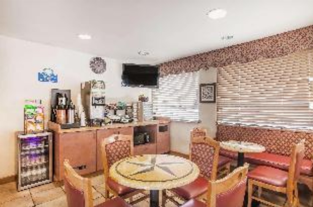 Days Inn by Wyndham San Antonio Alamo/Riverwalk