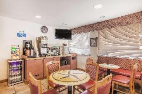 Days Inn by Wyndham San Antonio Alamo/Riverwalk image 9